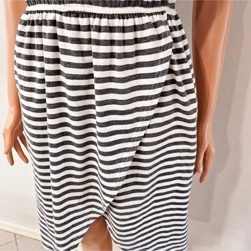 Merokeety Striped Black and White Dress - Picture 6 of 10